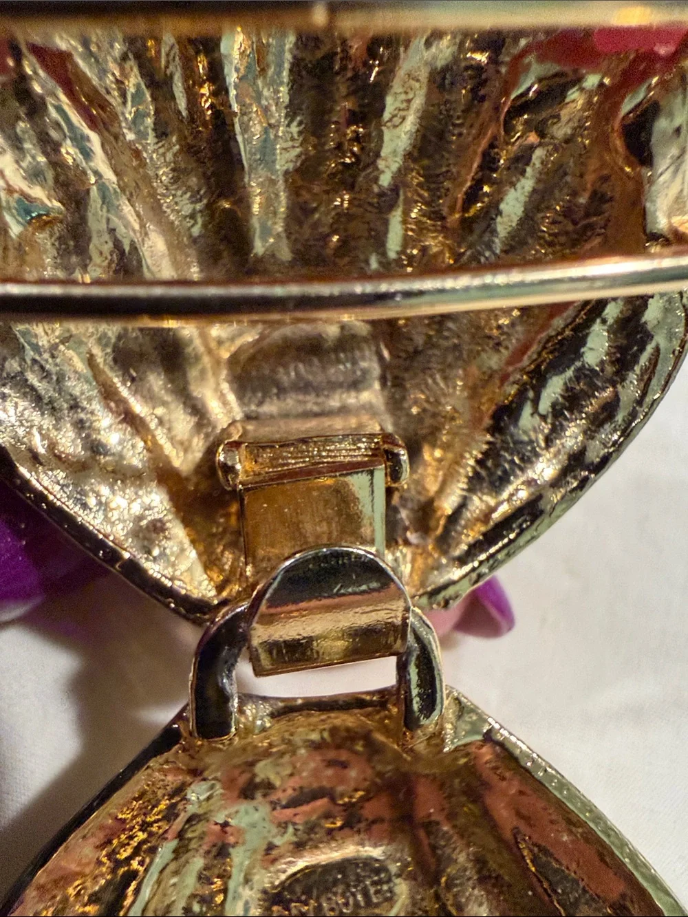 Gold Sculpted Sea Shells -Style Belt Buckle - Women's Accessory